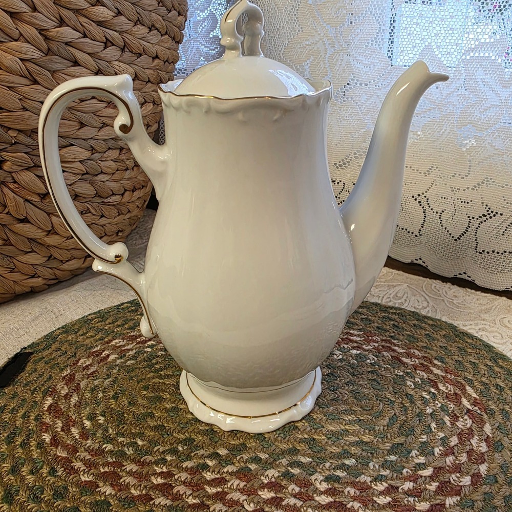 Vintage Holly Hobbie Teapot 9", "Start Each Day In A Happy Way" White 1973 - Picture 8 of 9